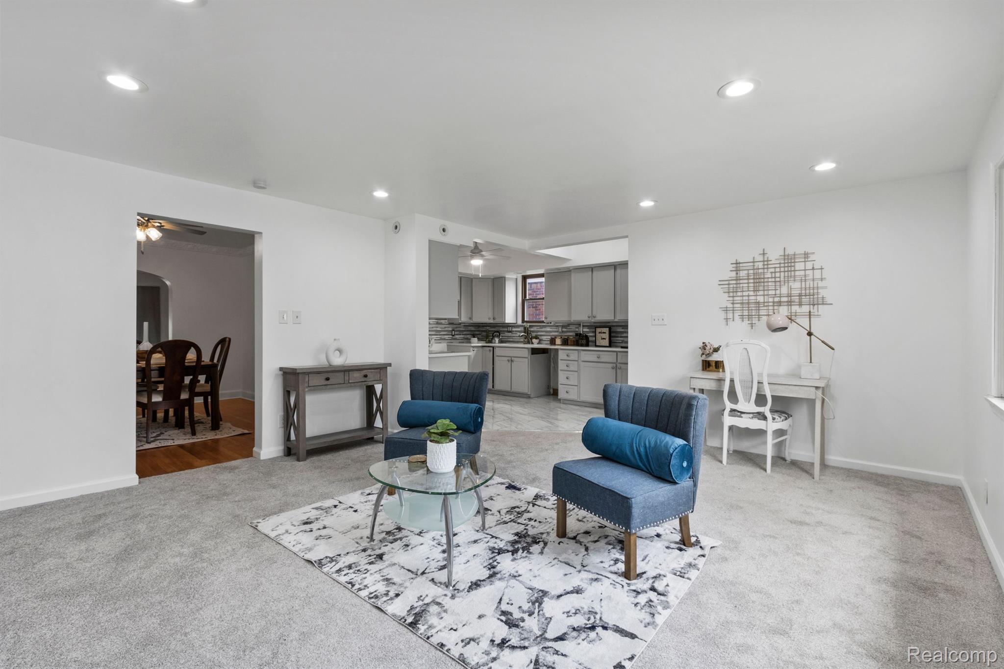 18030 Santa Barbara Drive Property Photo 11