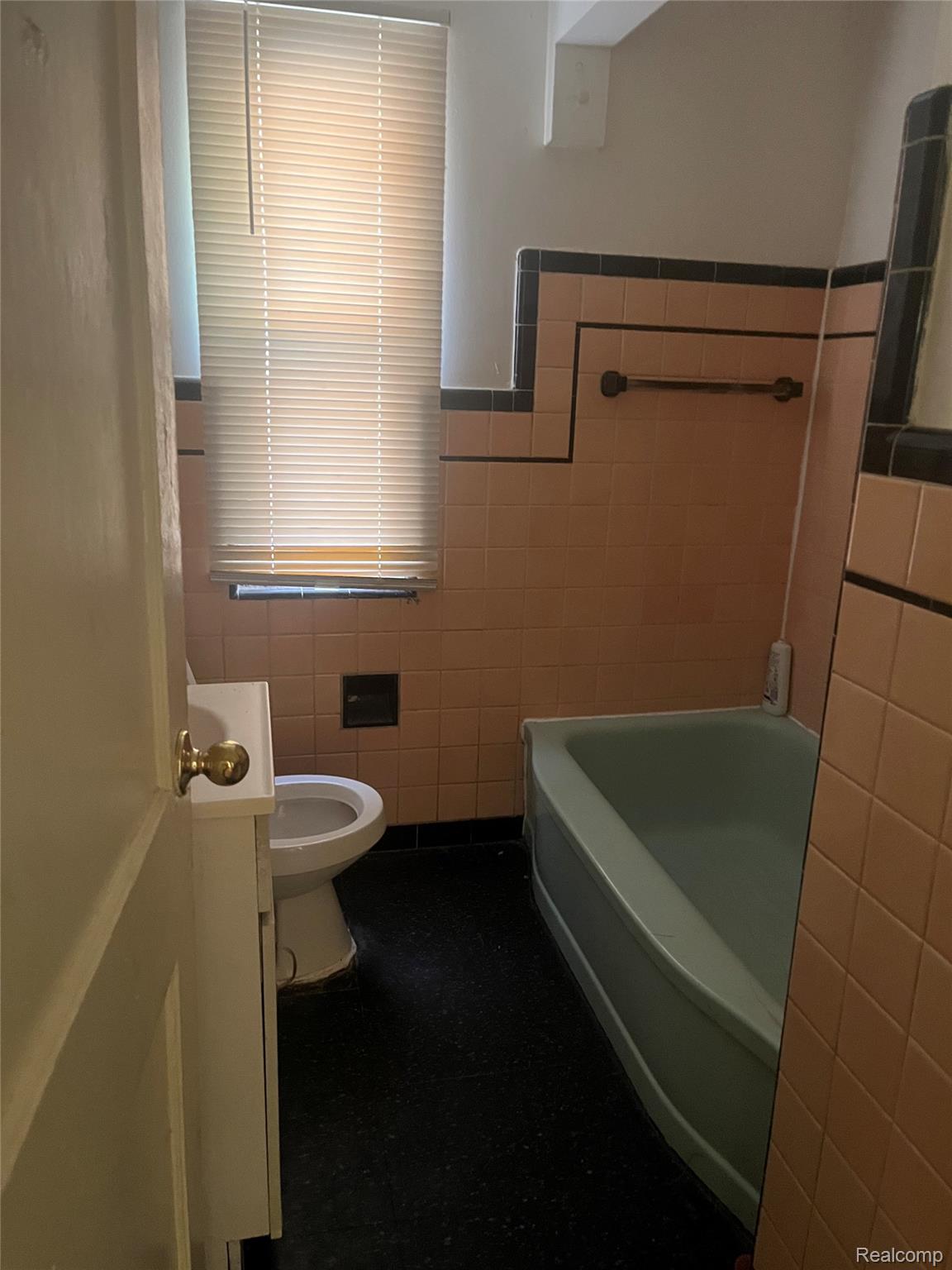 11233 Engleside Street Property Photo 7