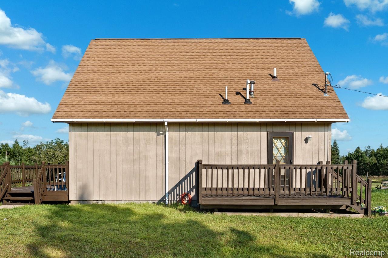 9720 E Kellyville Road Property Photo 4