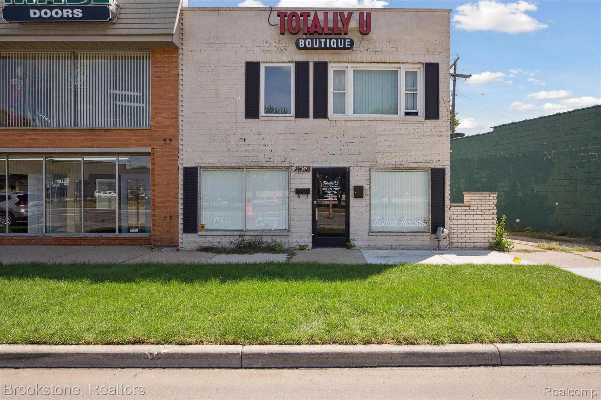 24450 Gratiot Avenue Property Photo 1