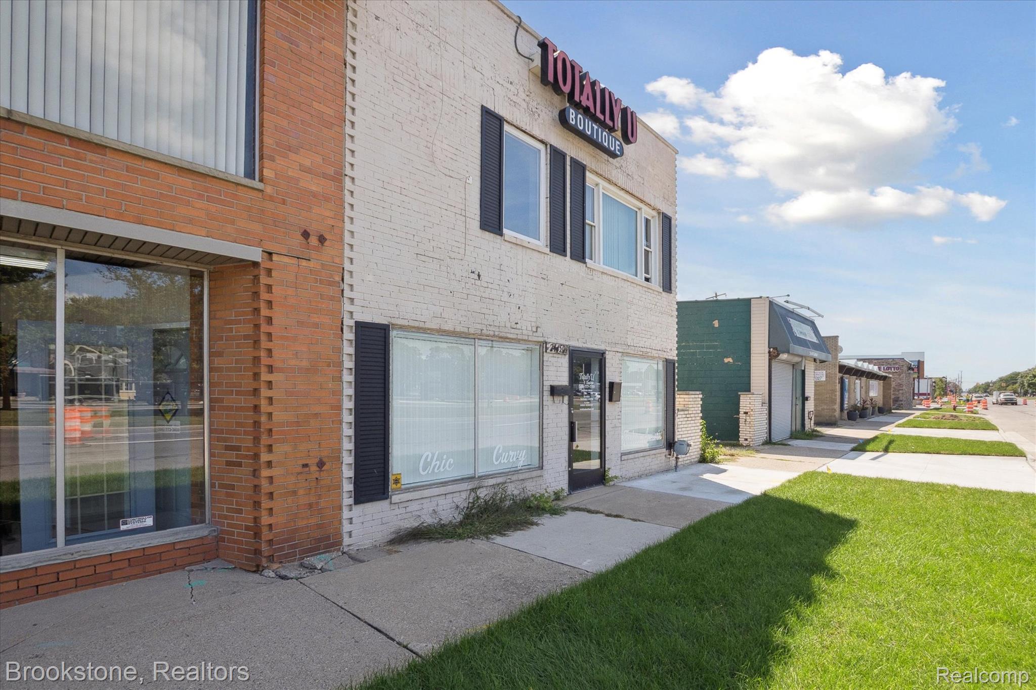 24450 Gratiot Avenue Property Photo 2