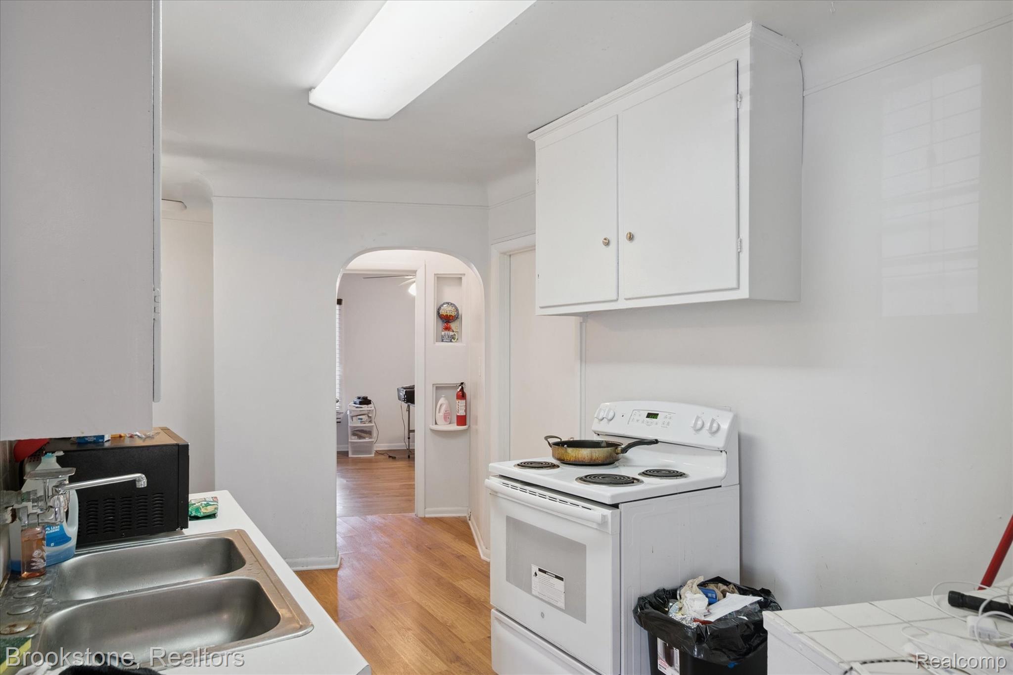 24450 Gratiot Avenue Property Photo 14