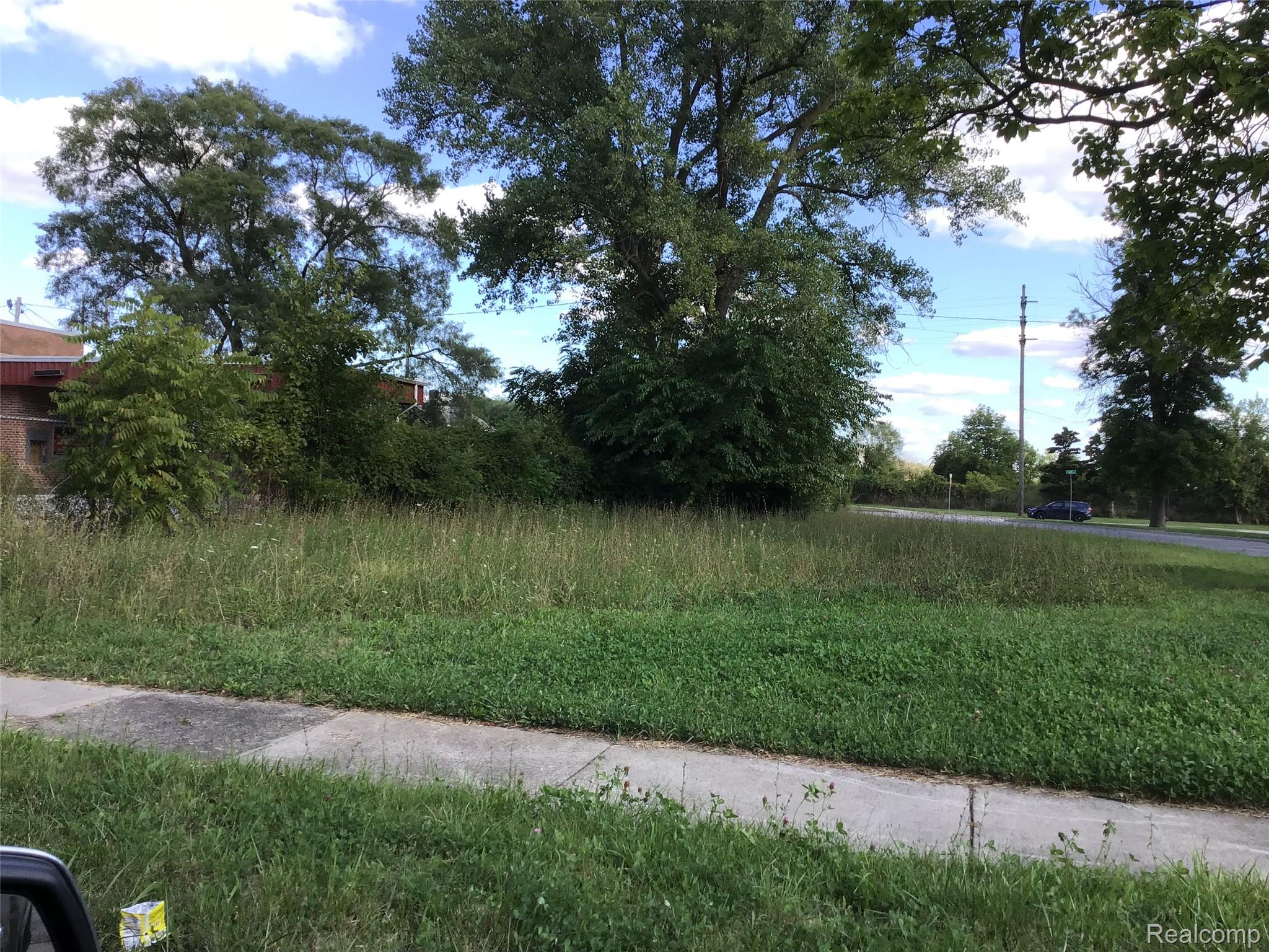 1620 King Street Property Photo 2