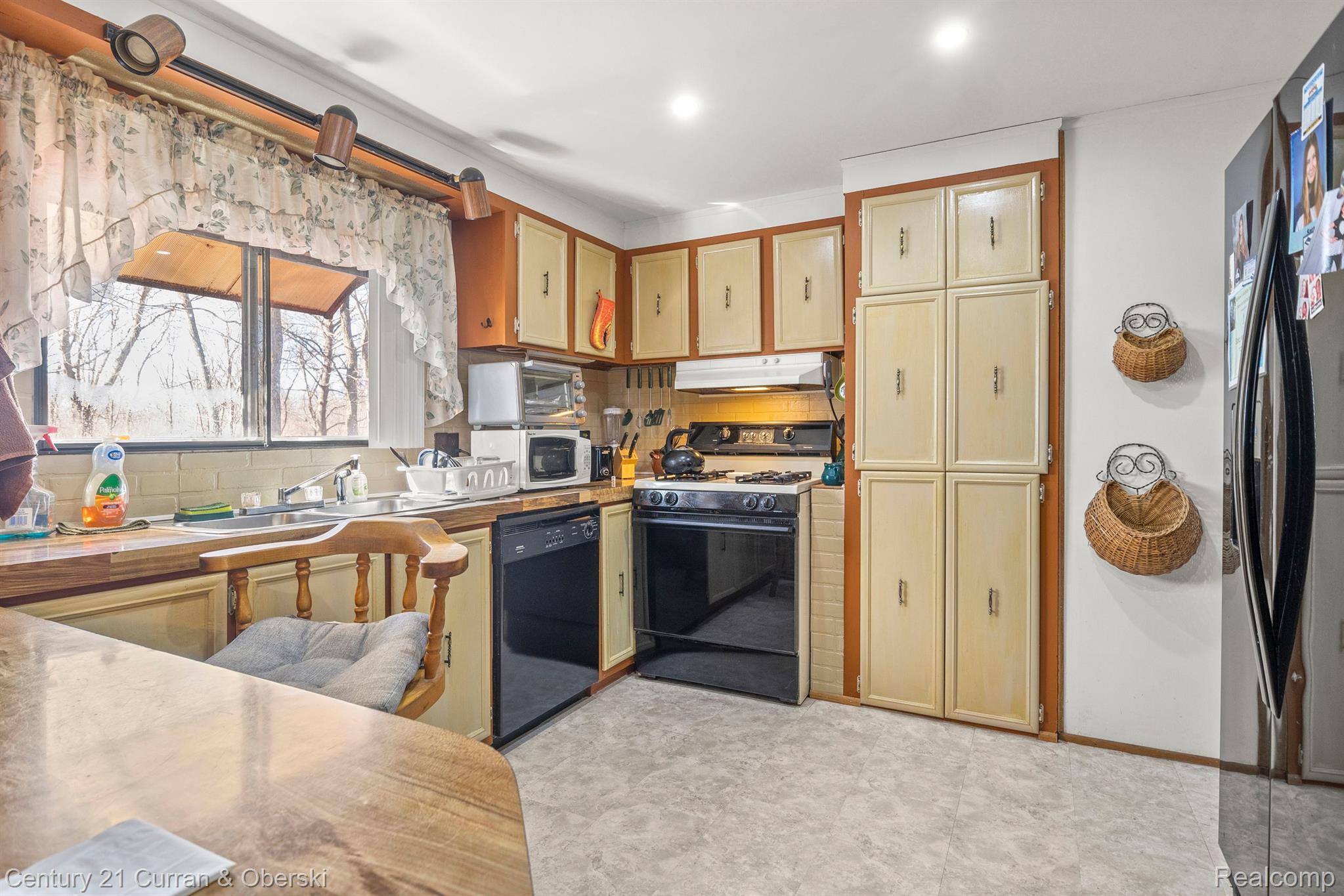 11920 Telegraph Road Property Photo 17