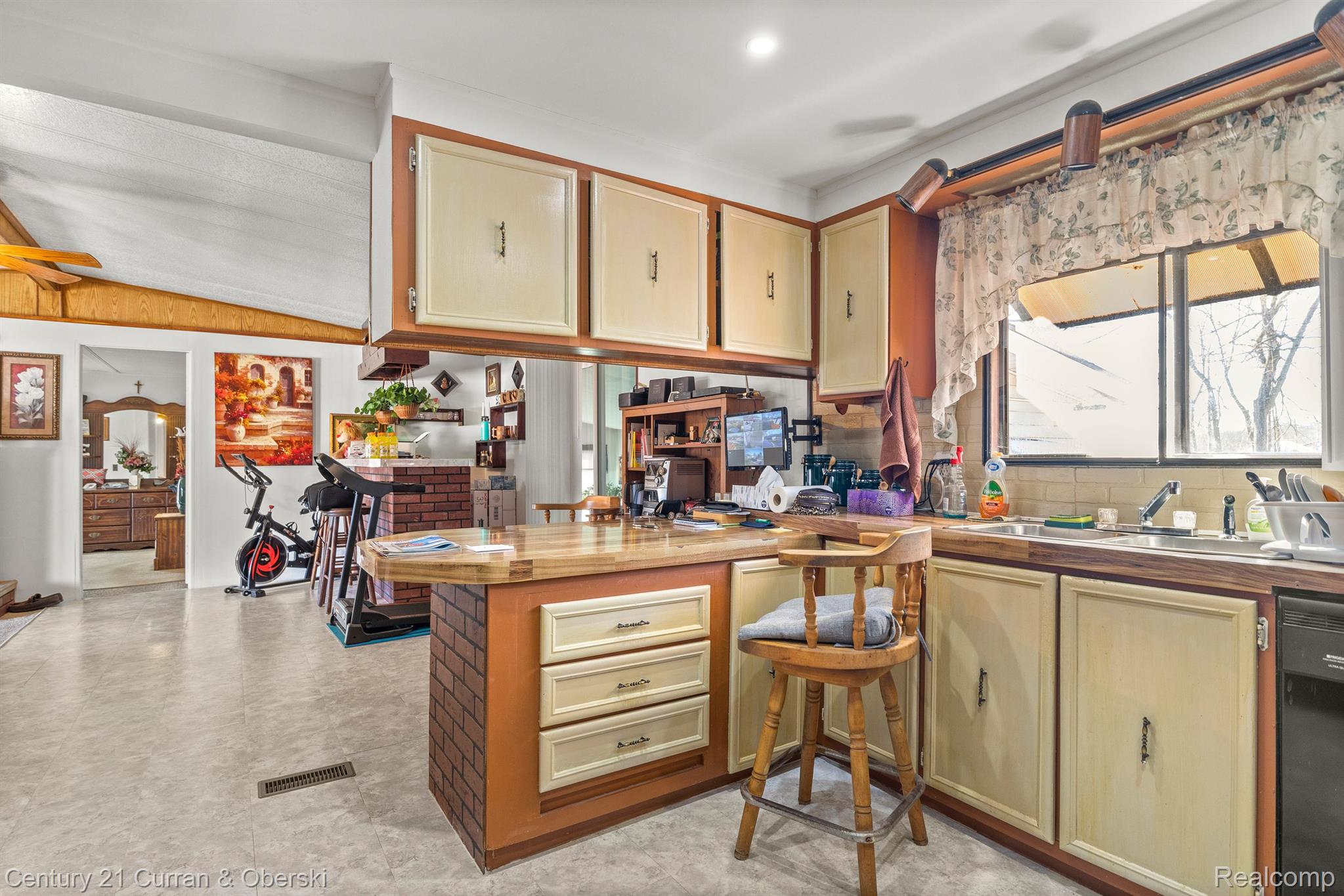 11920 Telegraph Road Property Photo 18