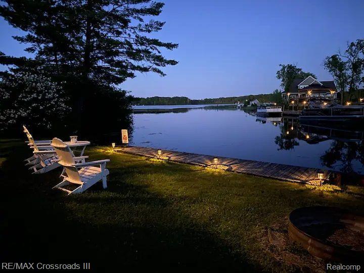 7527 Cove Road Property Photo 1