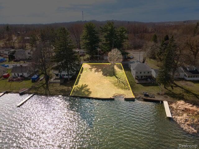 5031 Pine Drive Property Photo 6