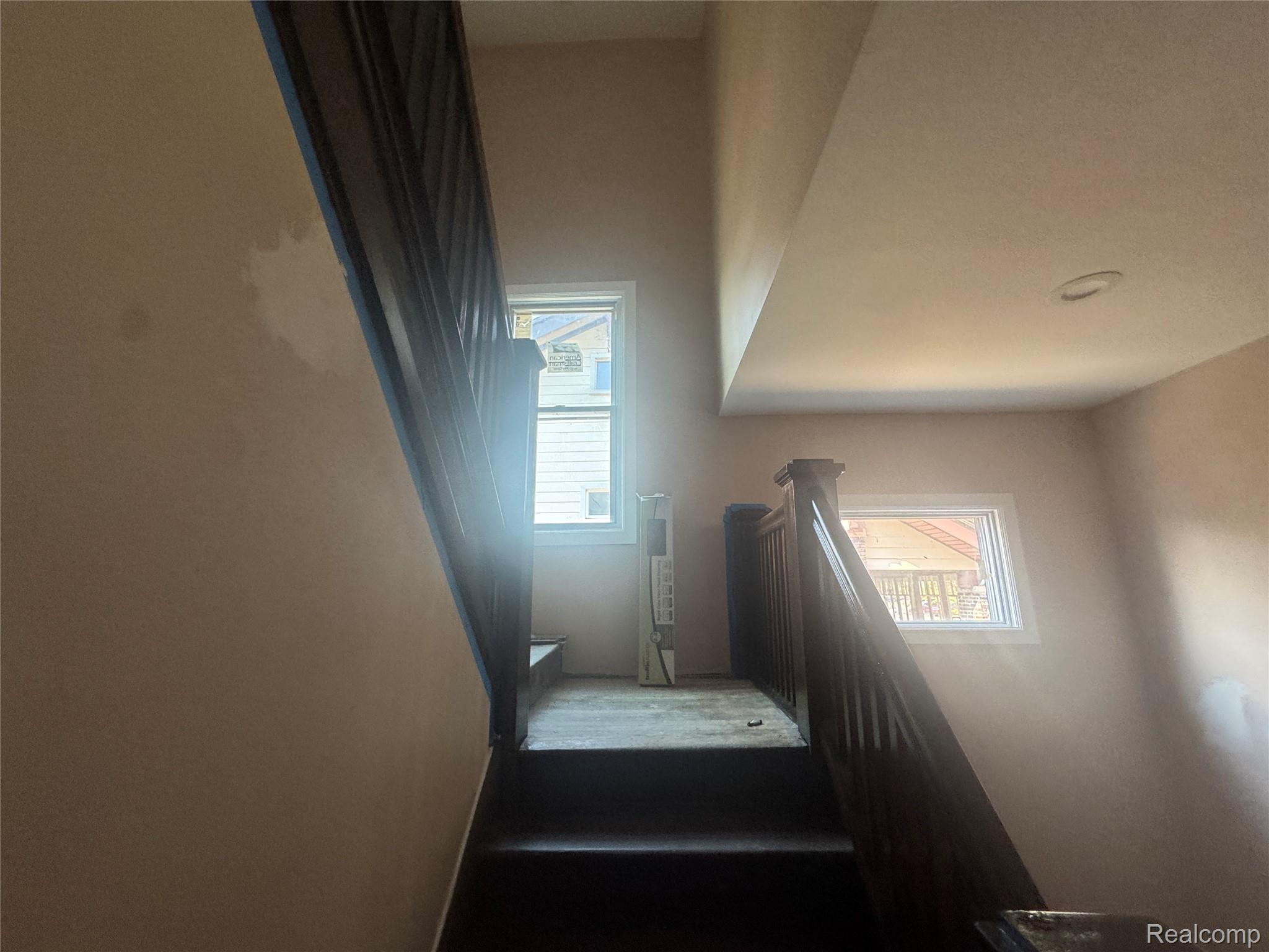 993 Algonquin Street Property Photo 17