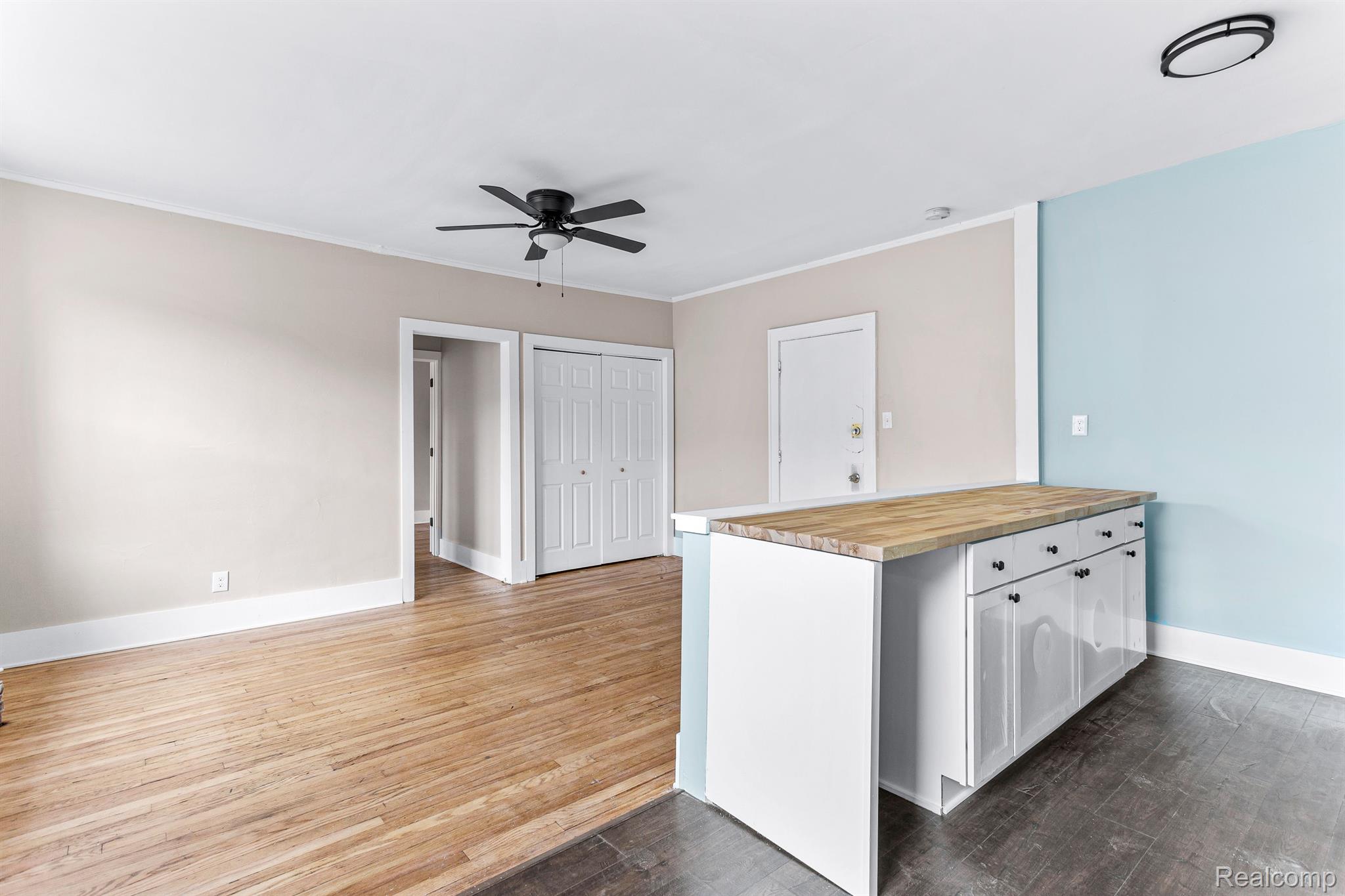 3550 Montclair Street Property Photo 16
