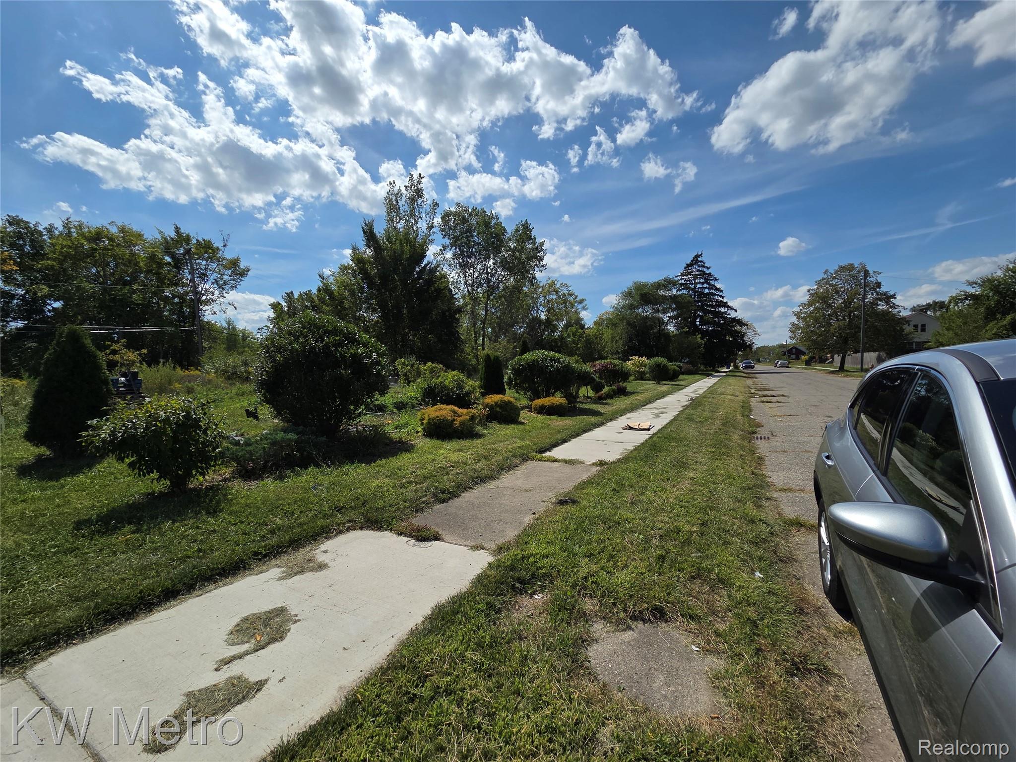 14166 Mayfield Street Property Photo 2