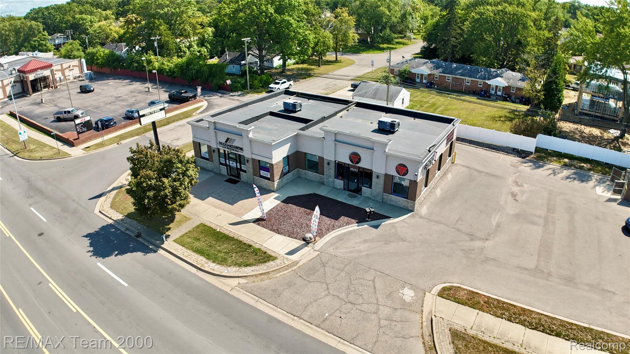35211 Ford Road Property Photo 17