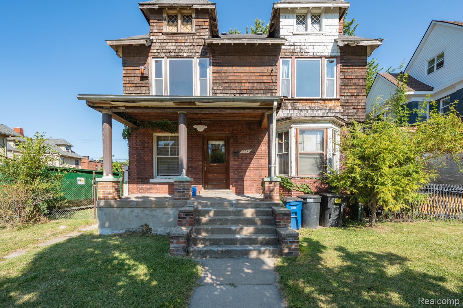 231 Chandler Street Property Photo 1