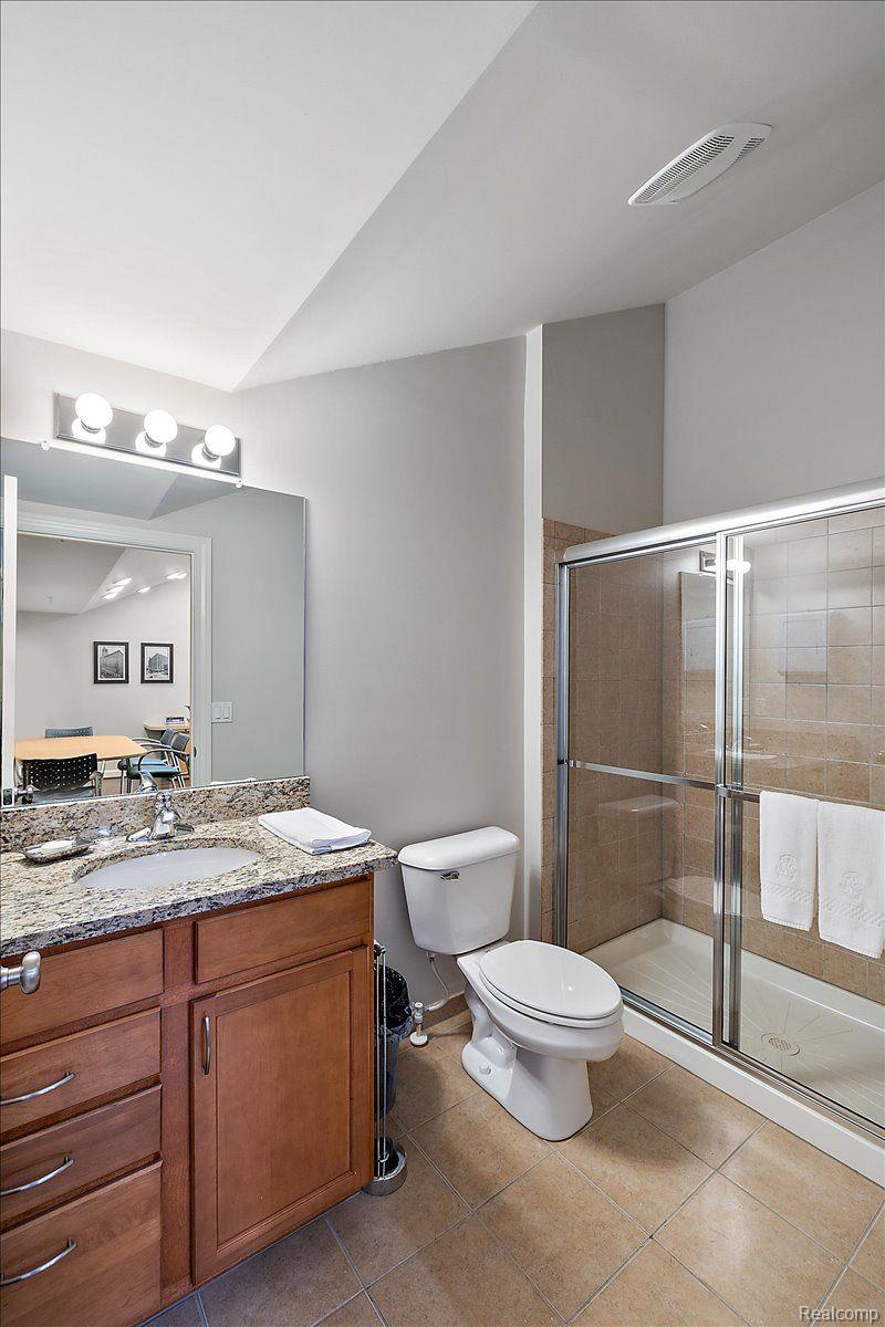 2004 Hazel Street Property Photo 61