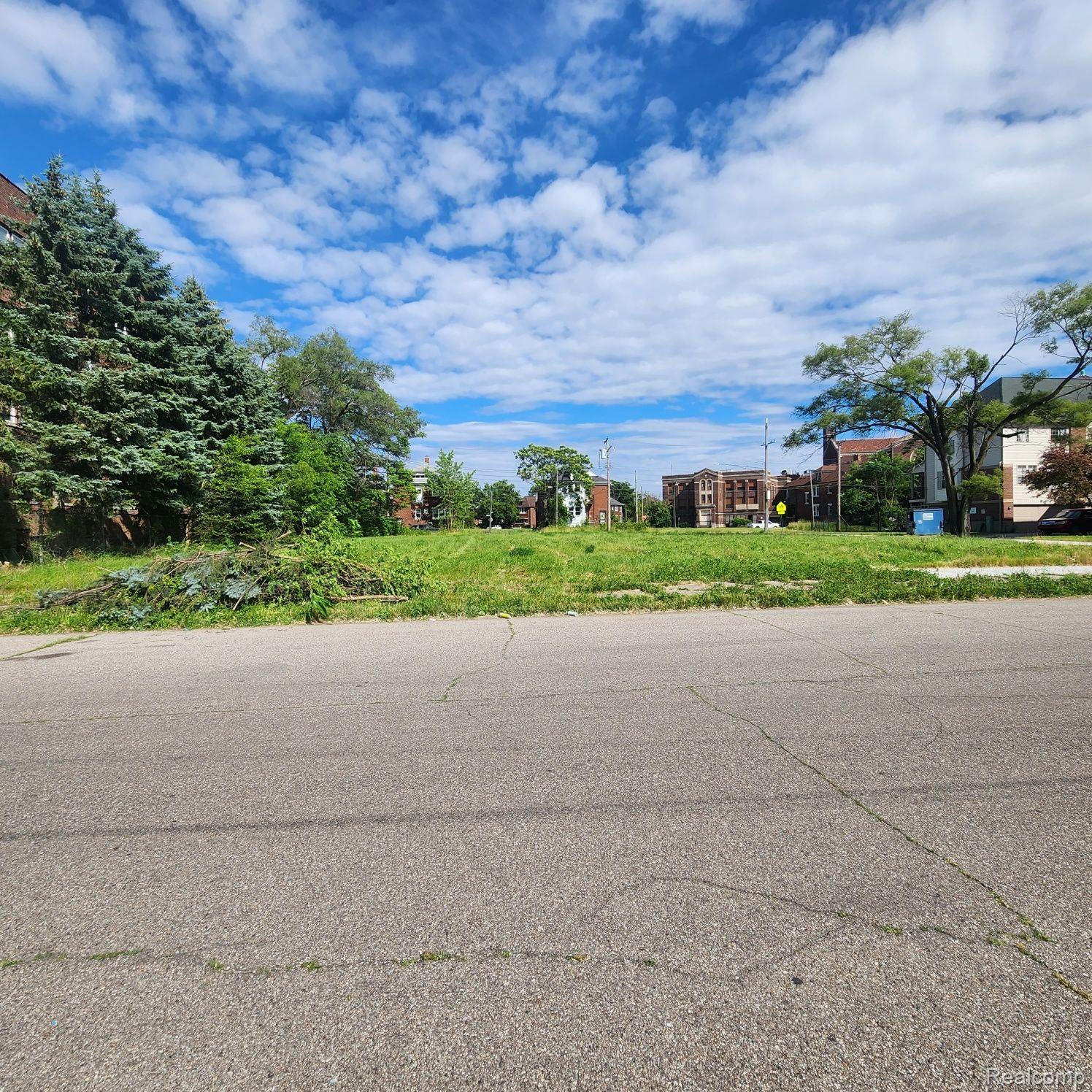 8710 Heritage Property Photo 1