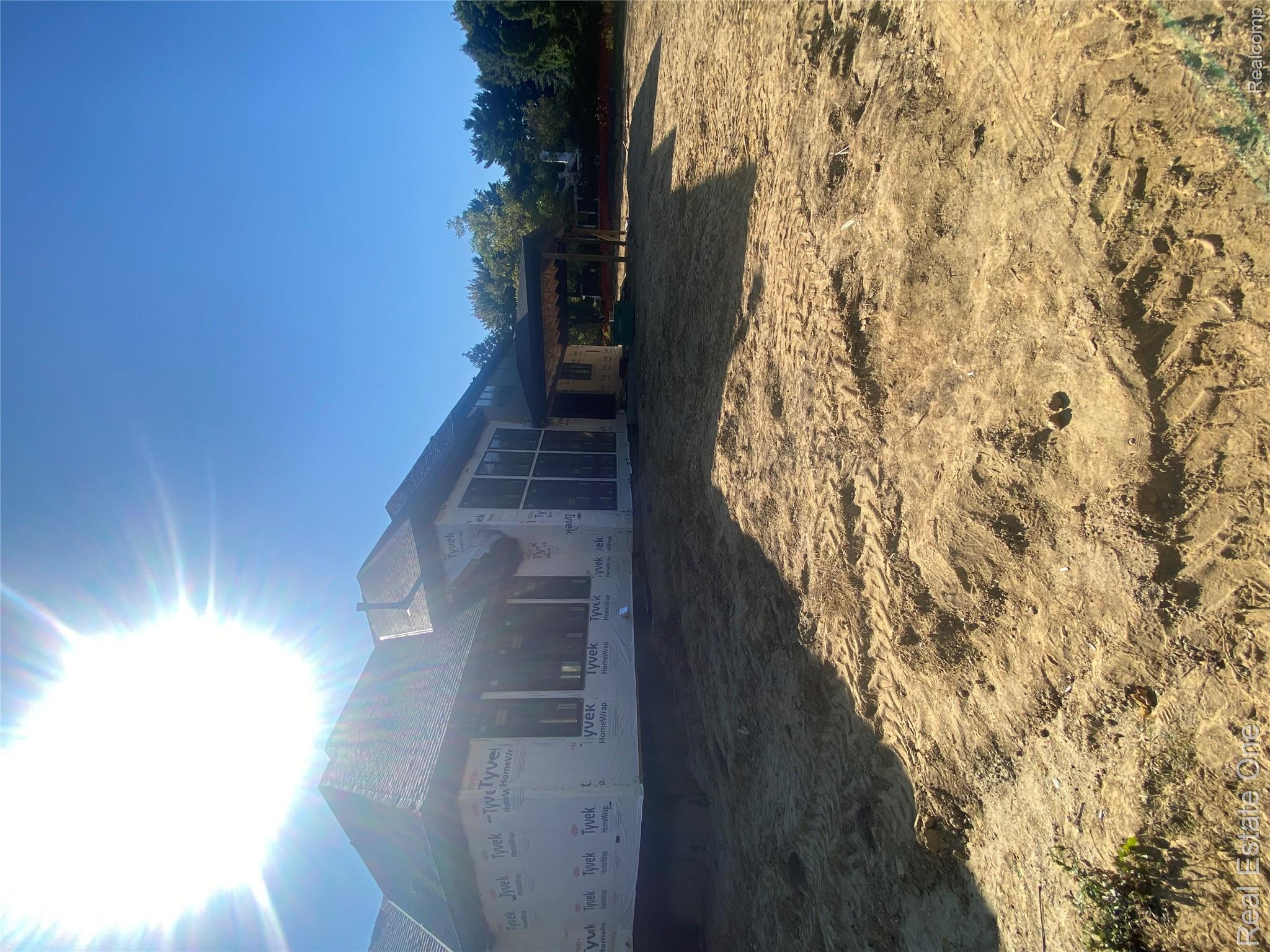 3370 Bloomcrest Drive Property Photo 5