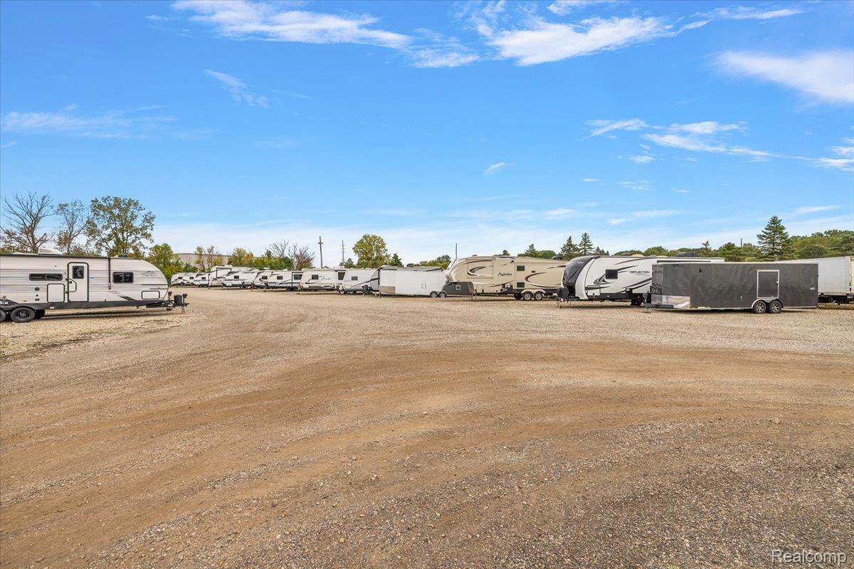59120 Oasis Center Drive Property Photo 30