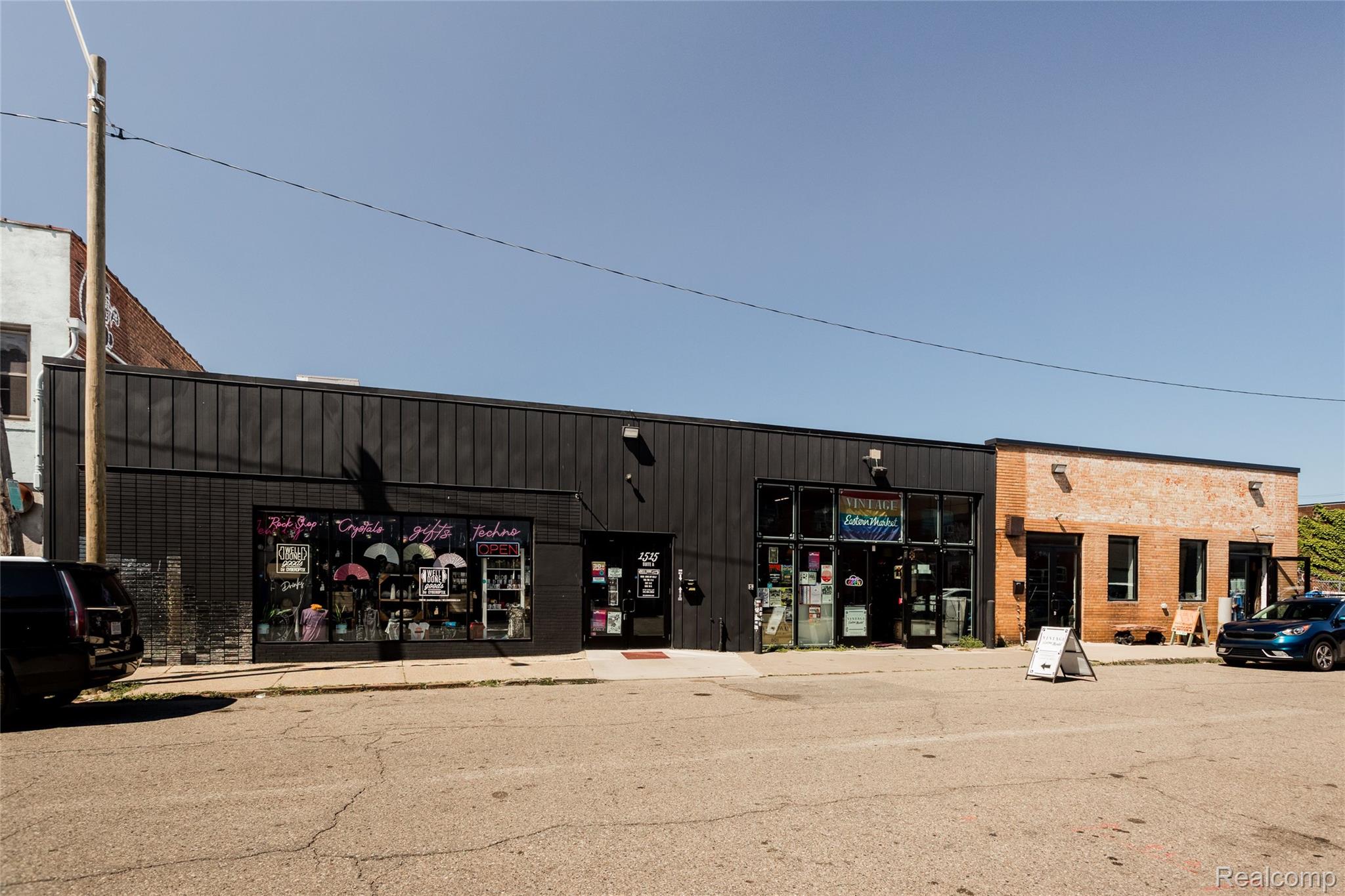 1515 Division Street Property Photo 2