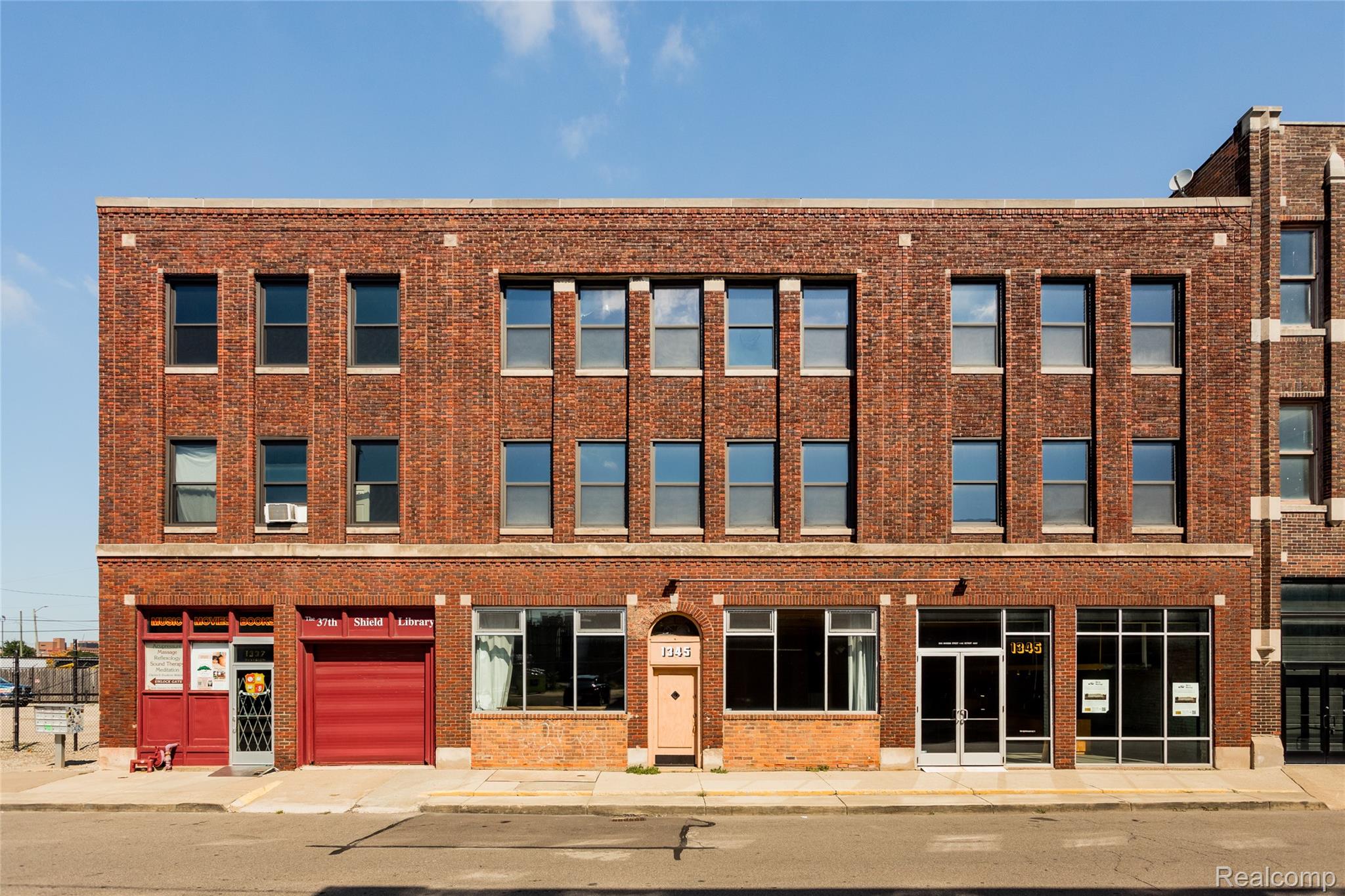 1337 Division Street Property Photo 1