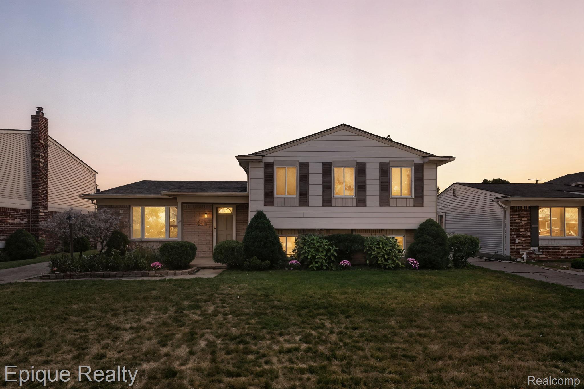 13374 Wessel Court Property Photo 1
