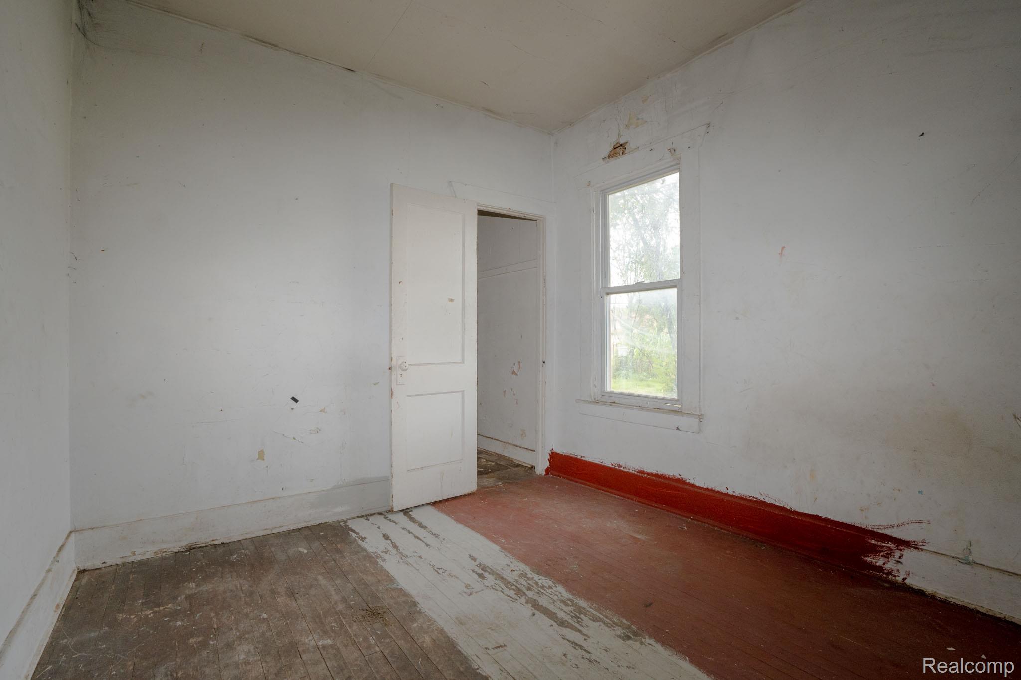 7169 Holmes Street Property Photo 12