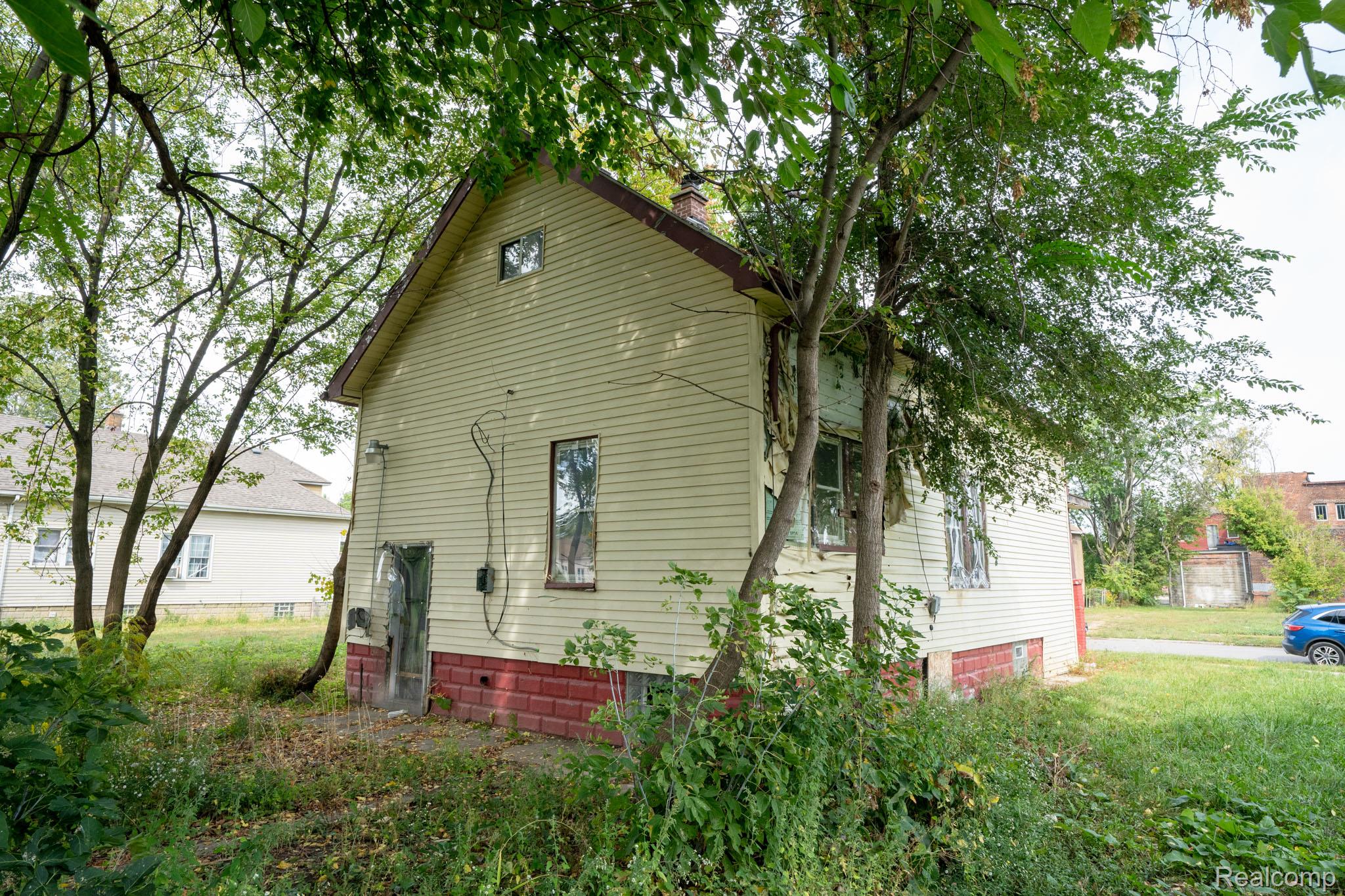 7169 Holmes Street Property Photo 22