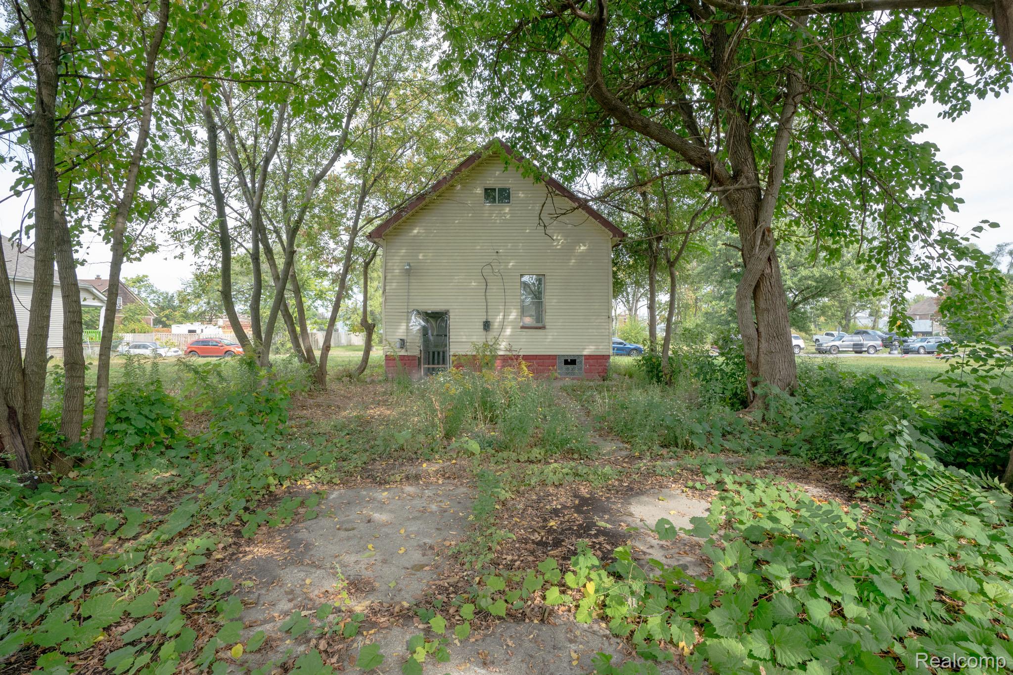7169 Holmes Street Property Photo 23