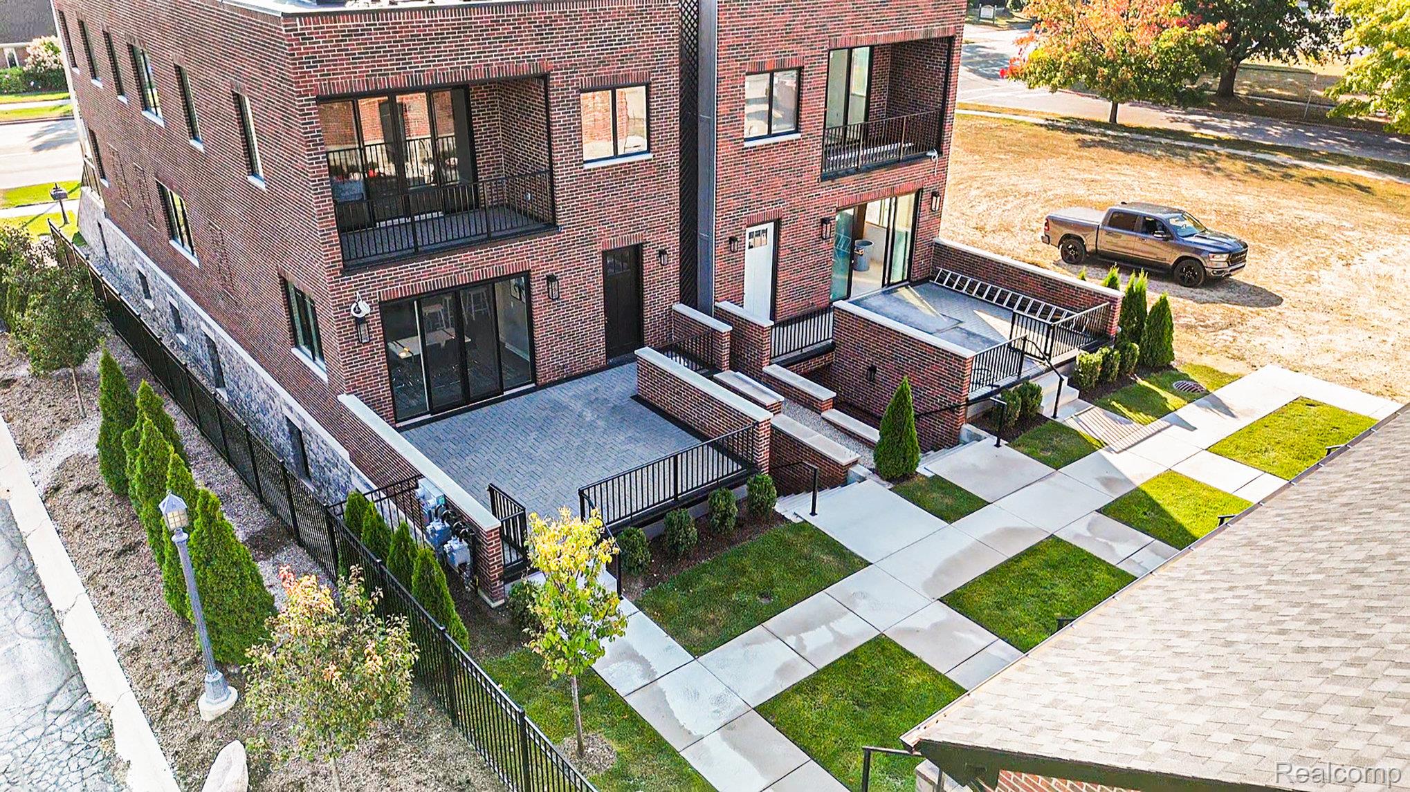 1223 N Main Street Property Photo 47