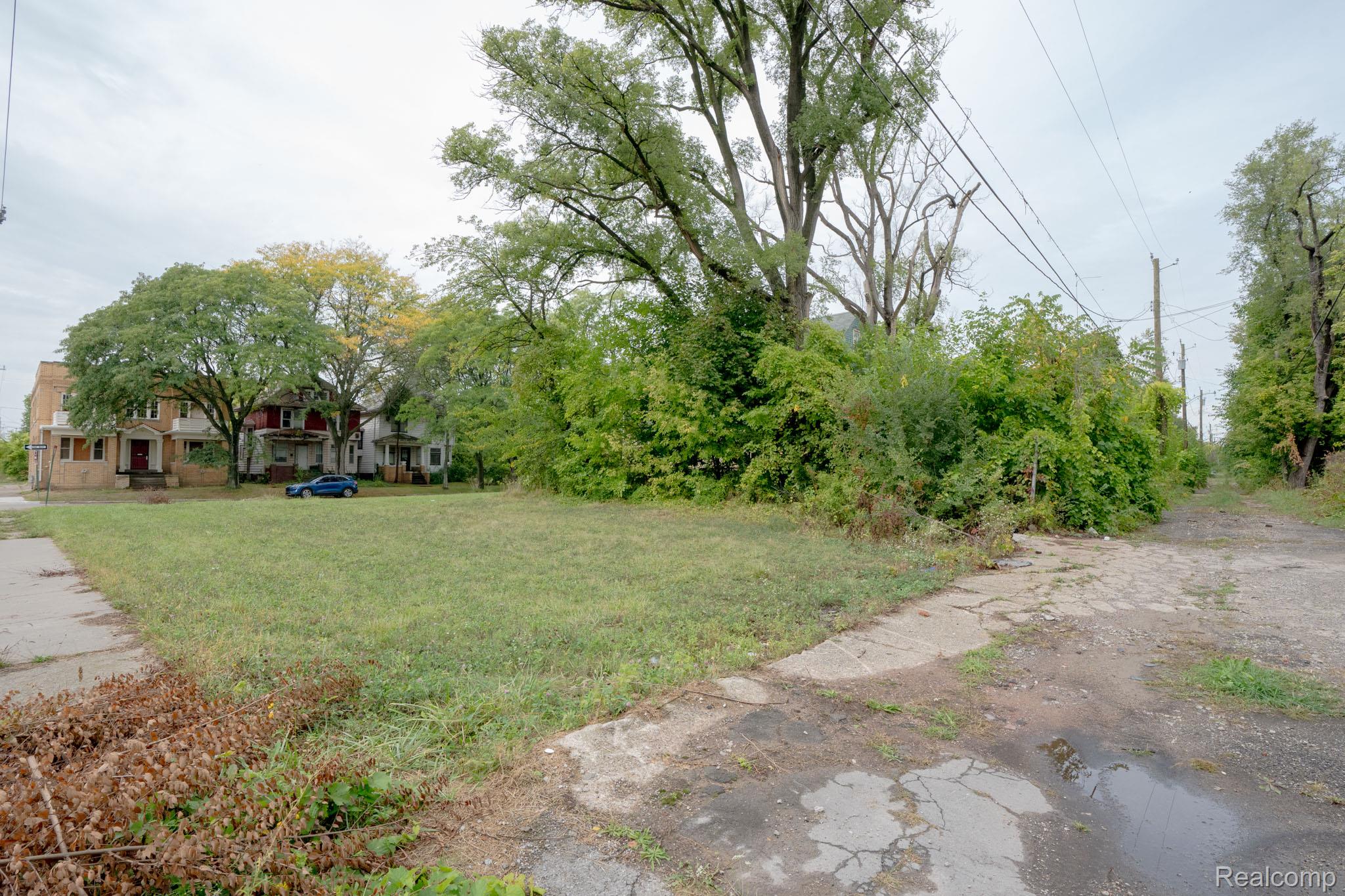 3102 Canton Street Property Photo 2