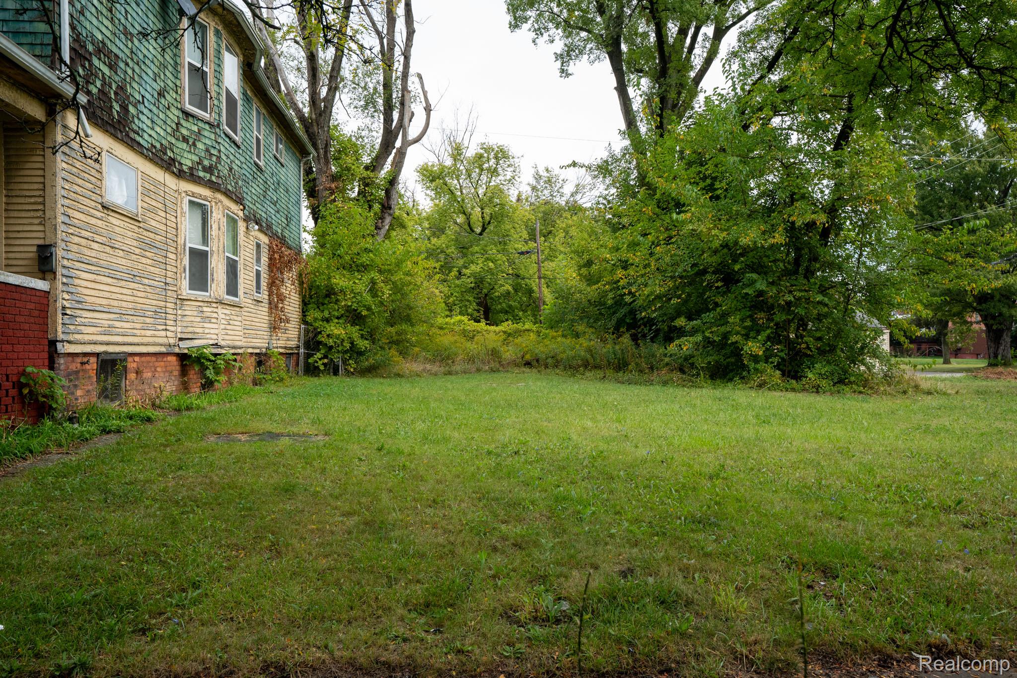 3102 Canton Street Property Photo 7