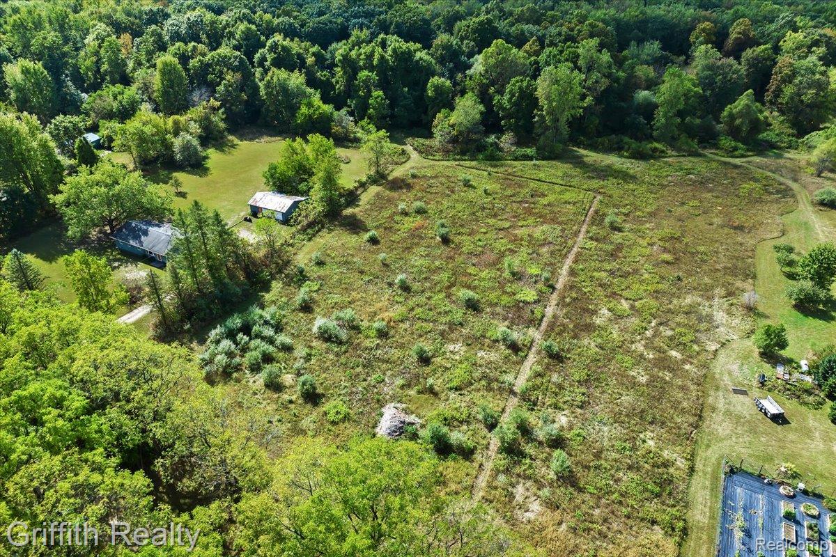 9800 Beeman Road Property Photo 8
