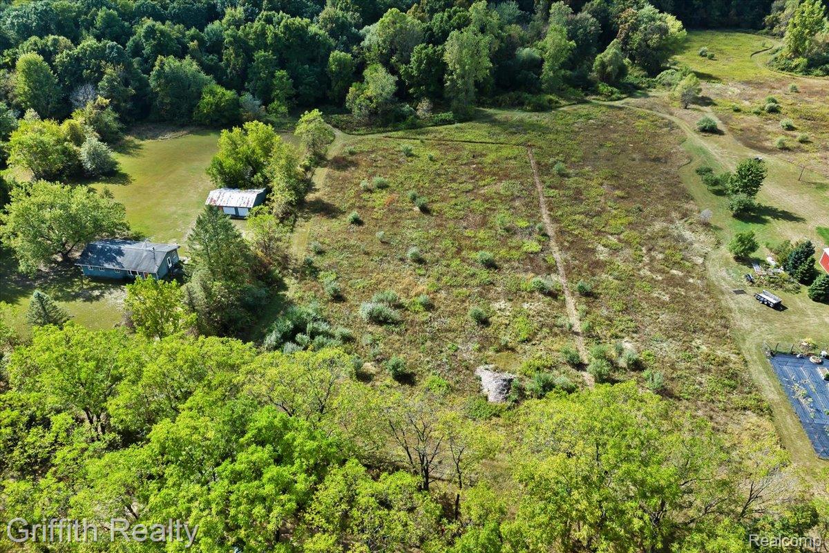 9800 Beeman Road Property Photo 9