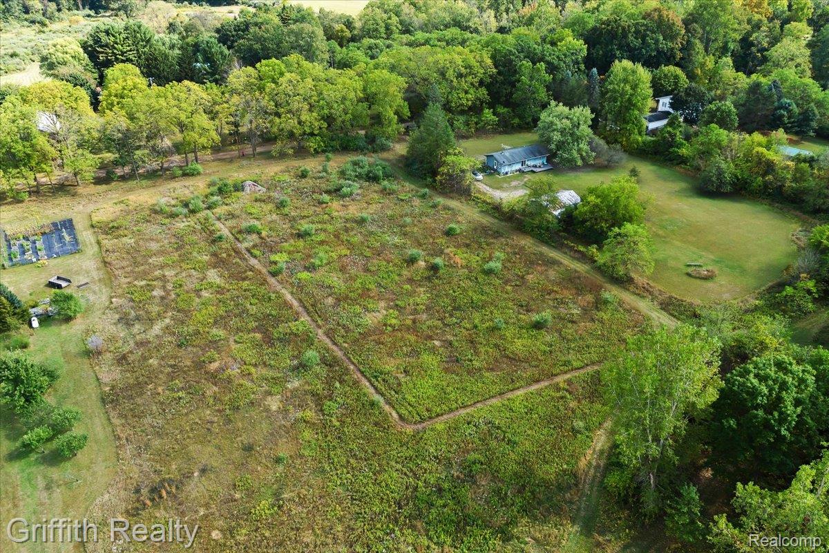 9800 Beeman Road Property Photo 11