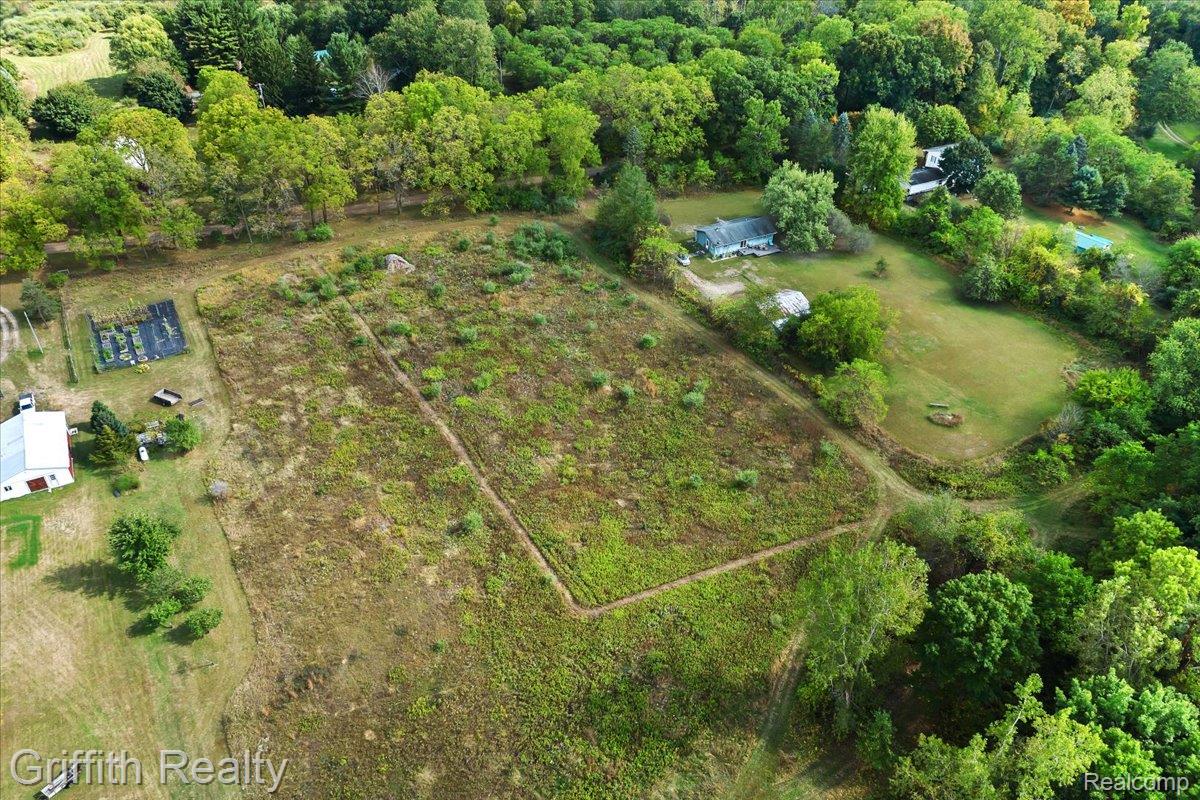 9800 Beeman Road Property Photo 12