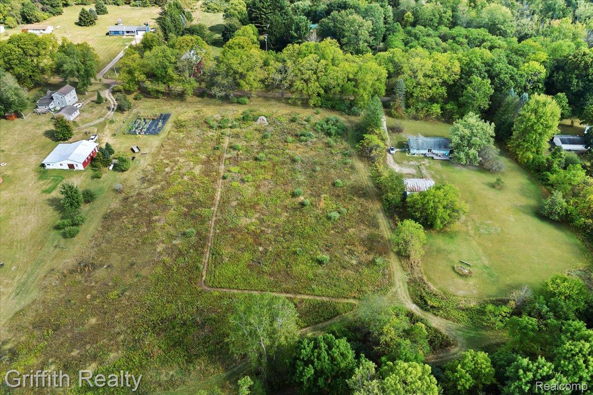 9800 Beeman Road Property Photo 13