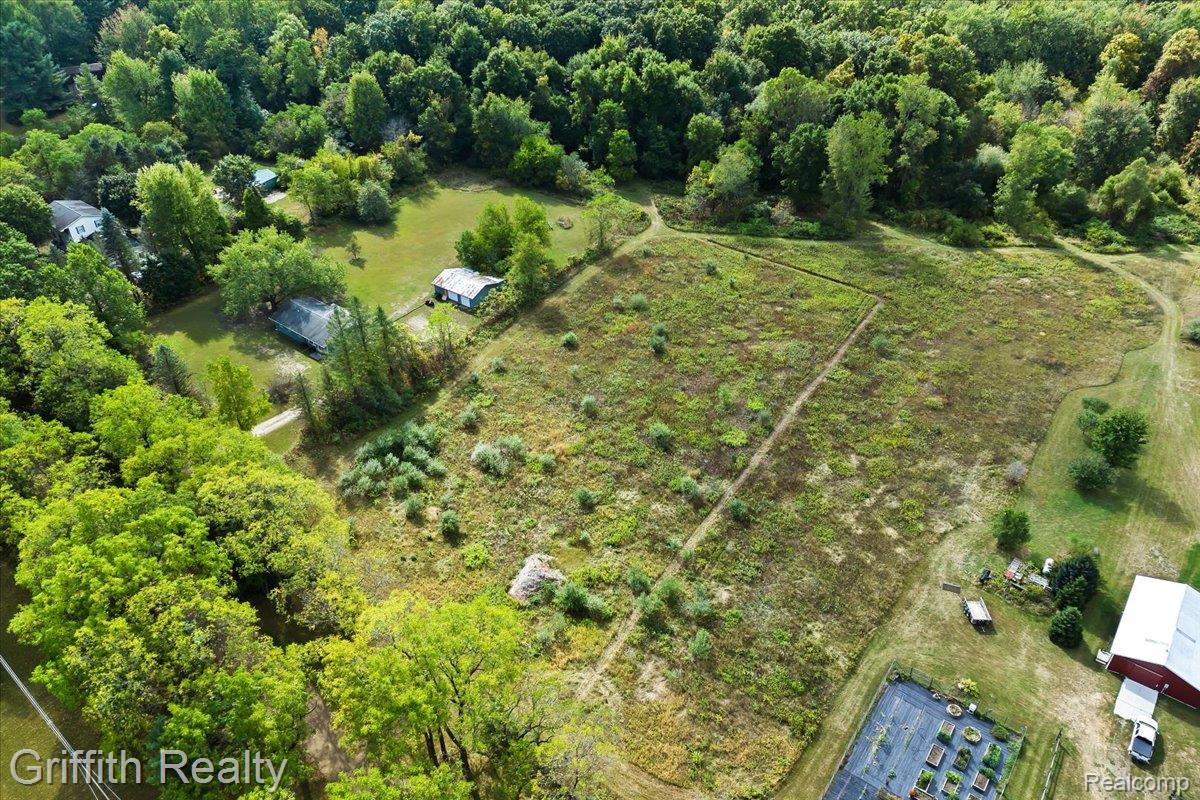 9800 Beeman Road Property Photo 15