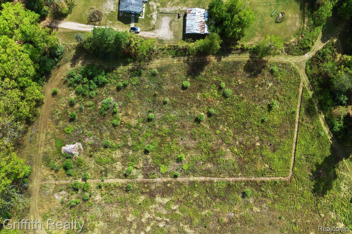 9800 Beeman Road Property Photo 17