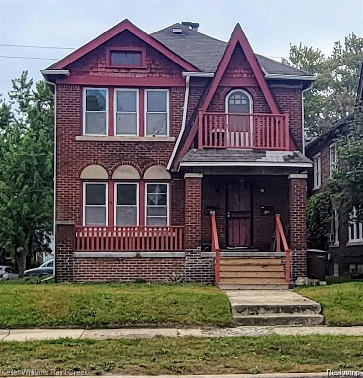 832 W Huron Street