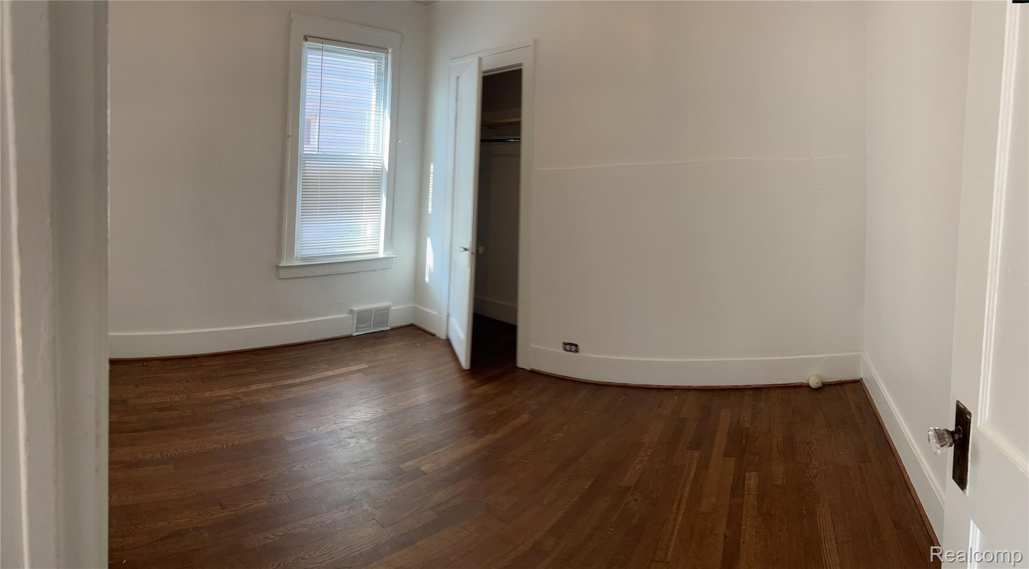 1465 Maryland Street Property Photo 7