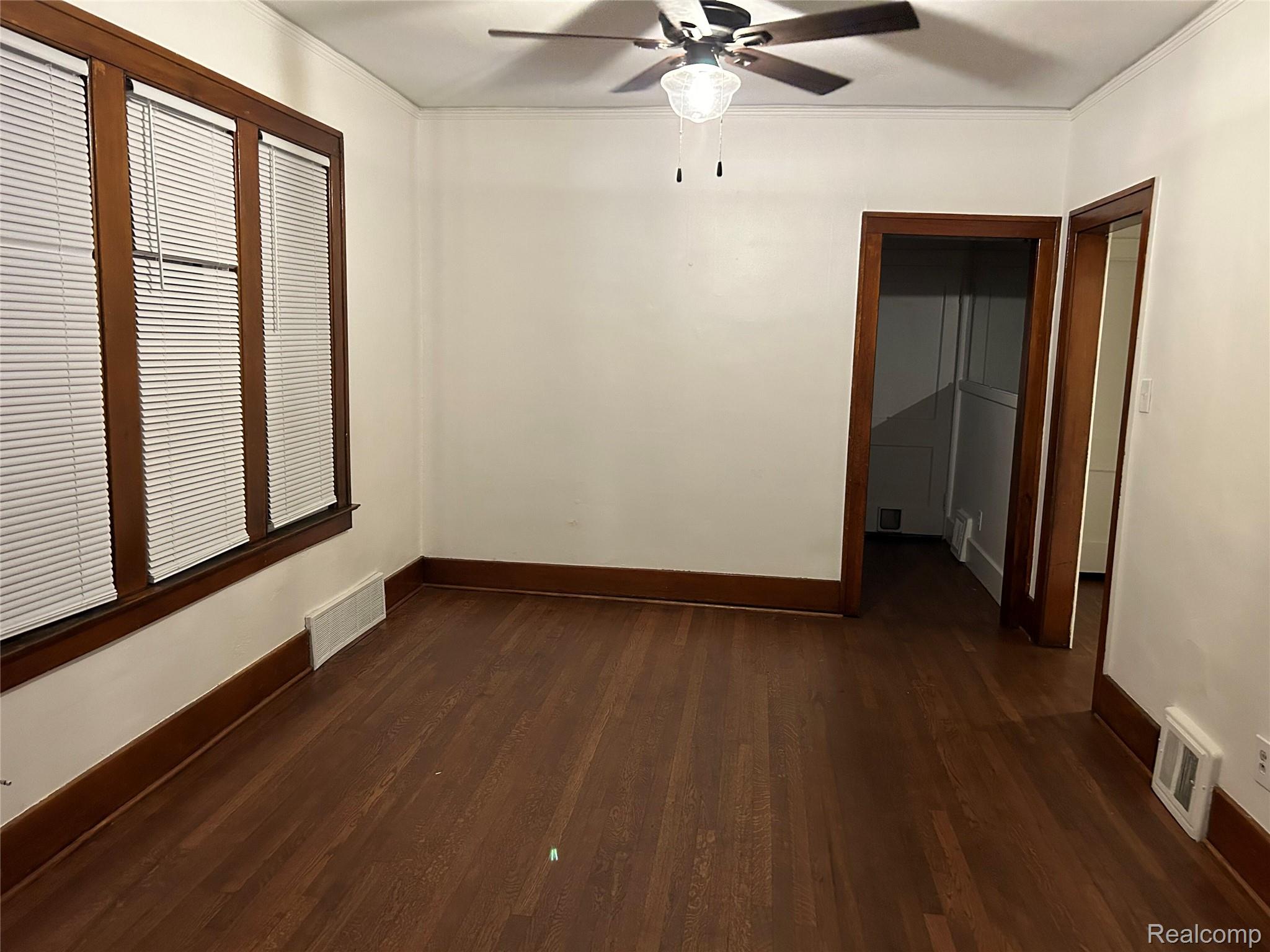 1465 Maryland Street Property Photo 10