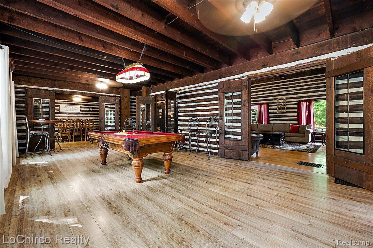 8646 Thendara Boulevard Property Photo 12