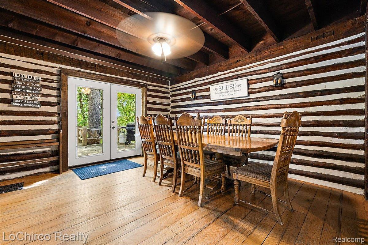 8646 Thendara Boulevard Property Photo 13