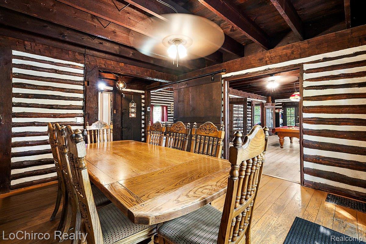 8646 Thendara Boulevard Property Photo 14