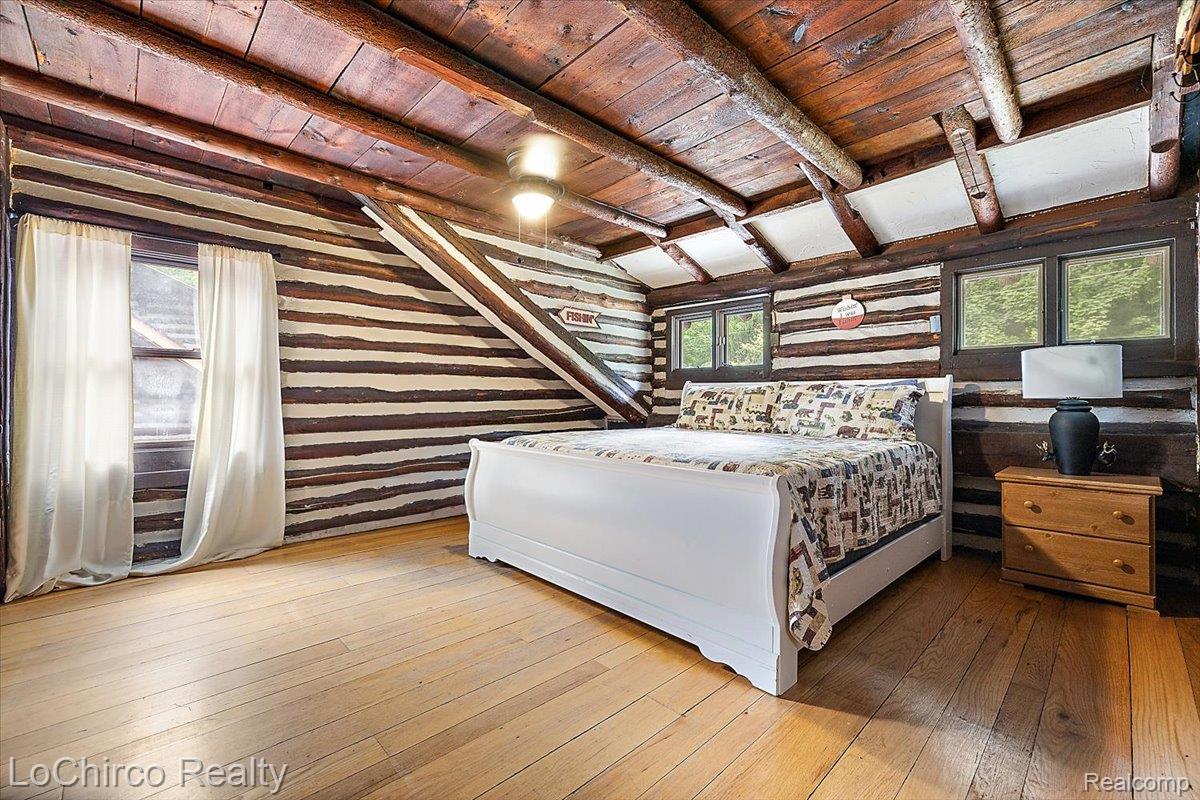 8646 Thendara Boulevard Property Photo 32