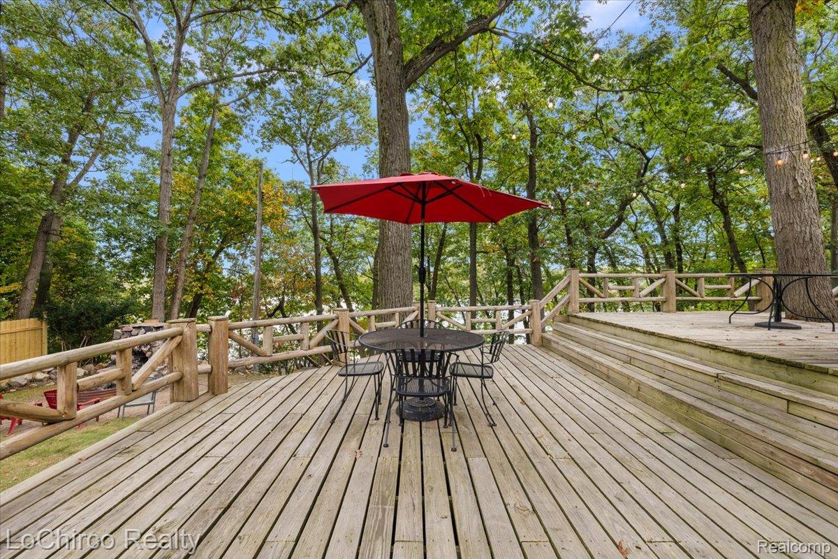 8646 Thendara Boulevard Property Photo 72