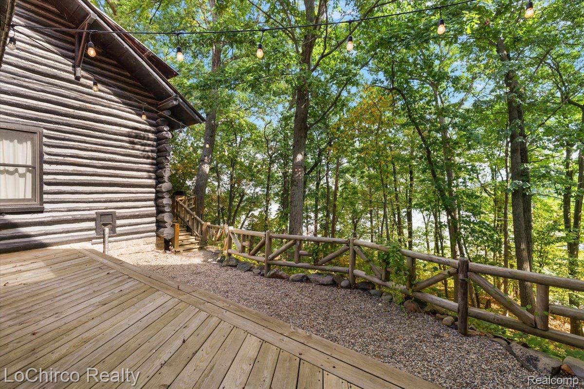 8646 Thendara Boulevard Property Photo 78