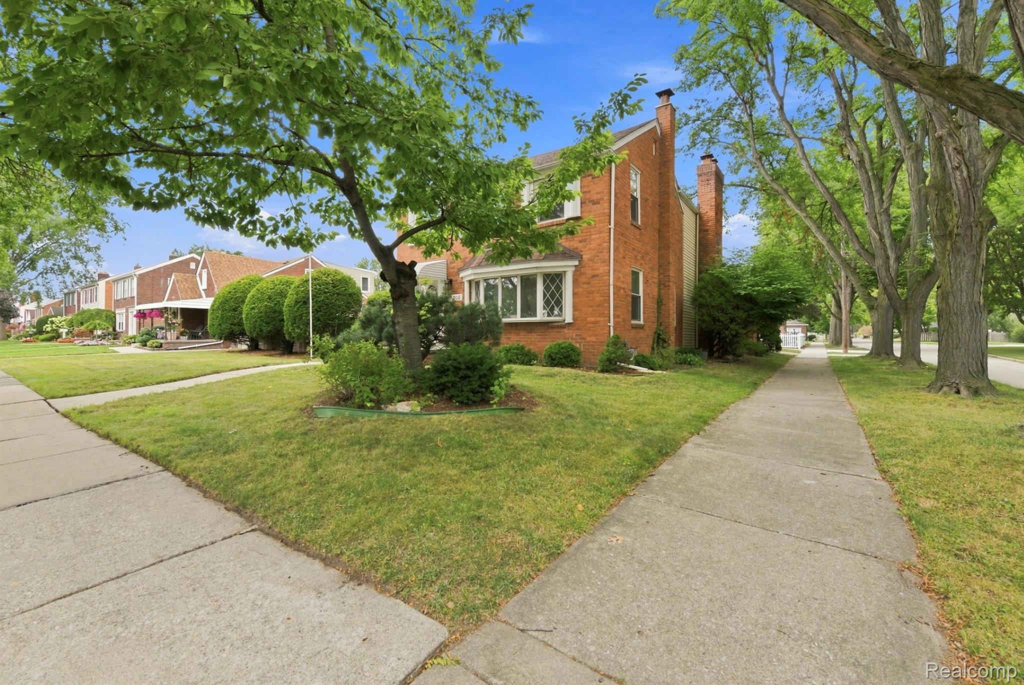 13200 Mercier Street Property Photo 4