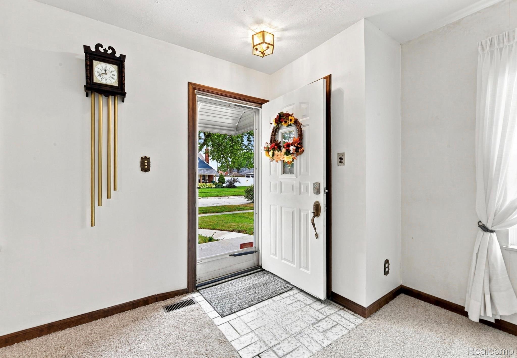 13200 Mercier Street Property Photo 7
