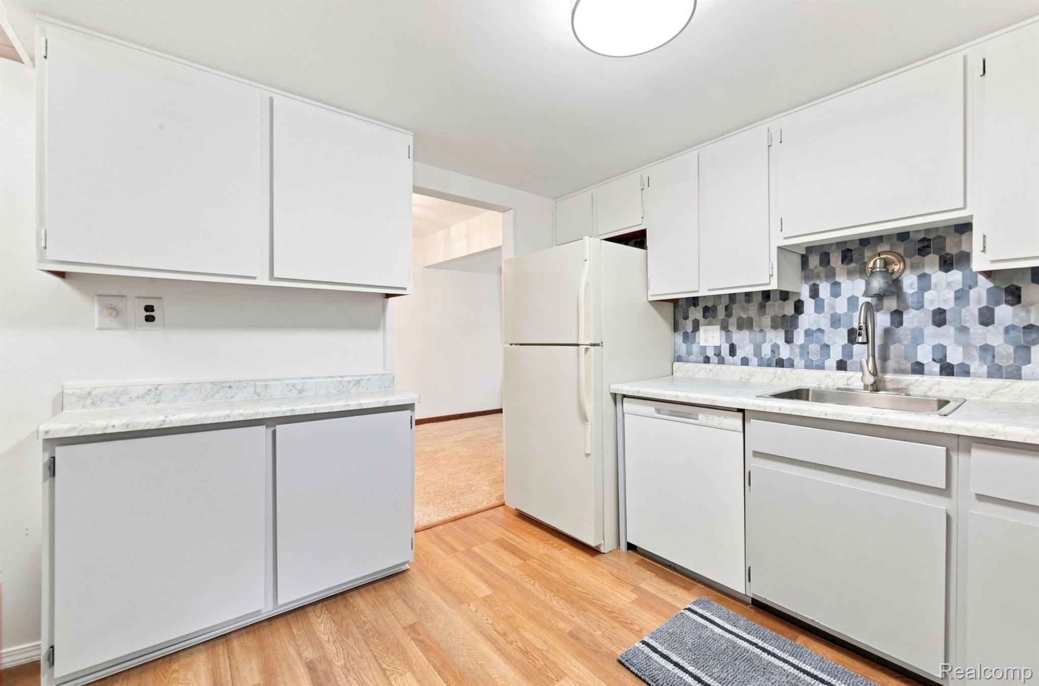 13200 Mercier Street Property Photo 11