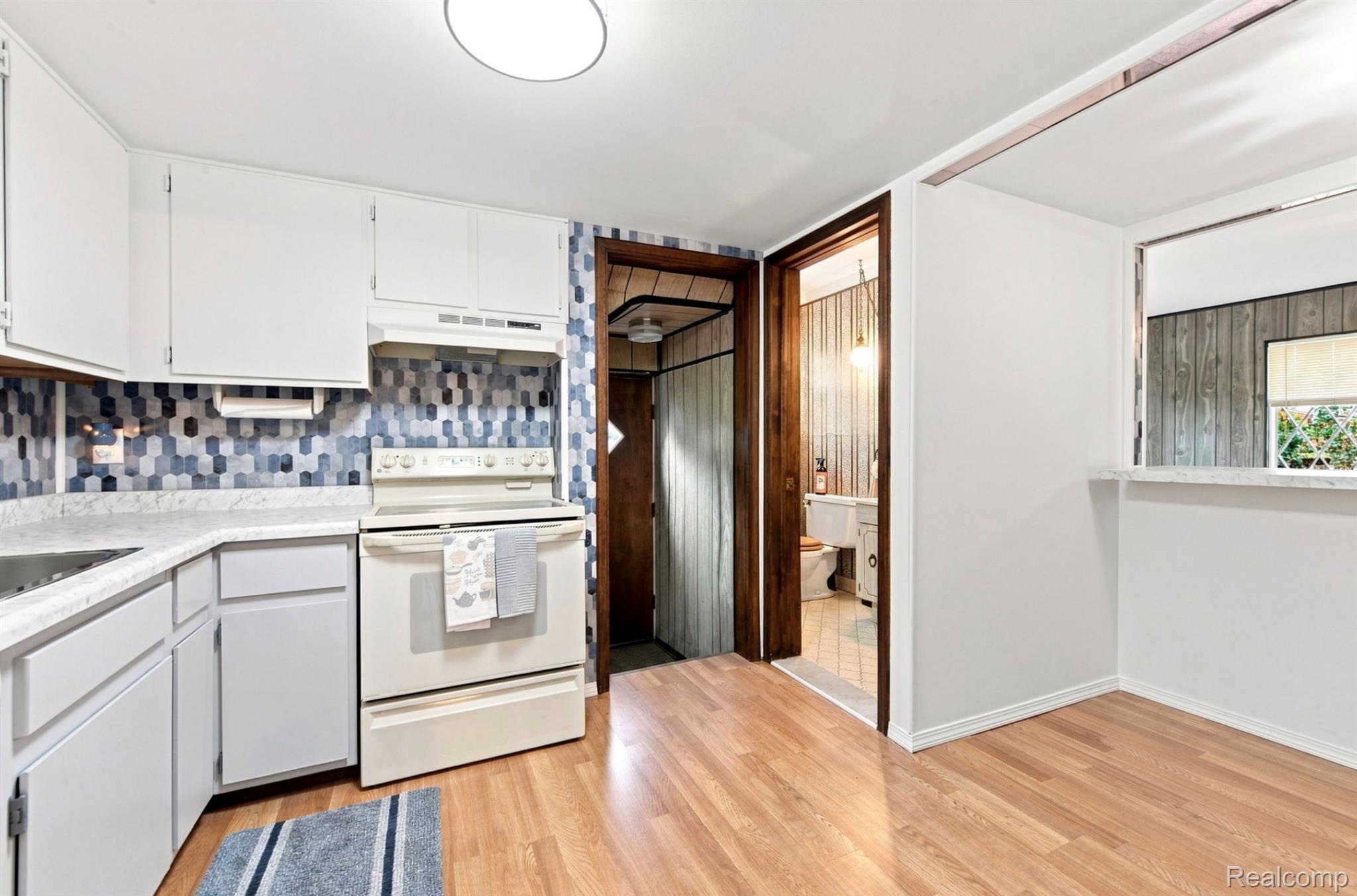 13200 Mercier Street Property Photo 13