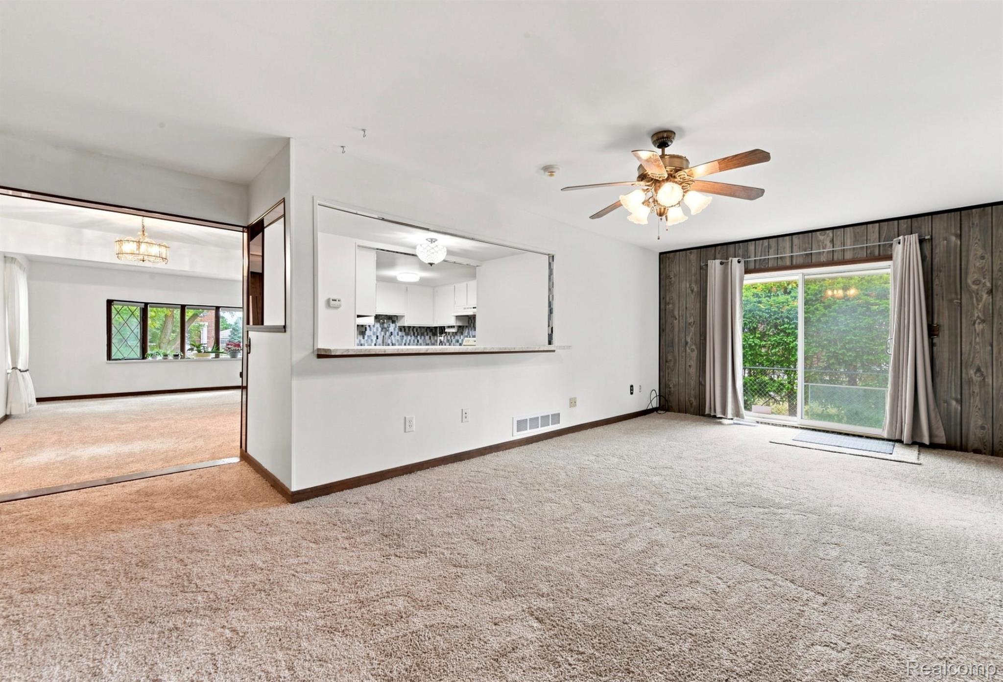 13200 Mercier Street Property Photo 14